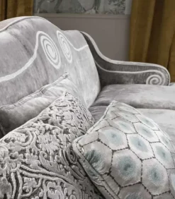Divano Luxury  piuma e velluto  a mano  Md work con forte sconto