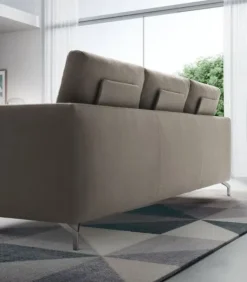 Divano Macno Artigiano a prezzo scontato del 38%! Affrettati, offerta limitata.