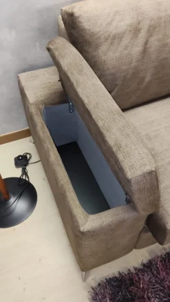 Divano Mandy tessuto in poliuretano  Essepi a prezzo scontato