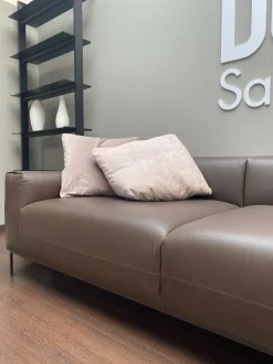 Divano Metropolis Doimo salotti: con uno SCONTO ESCLUSIVO del 60%