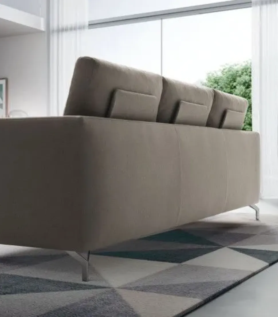 Divano Mike tessuto in poliuretano Le comfort a prezzo Outlet