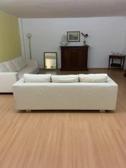 Divano Milano di Astor mobili in stile moderno a prezzo Outlet