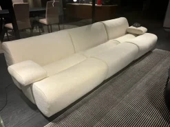 Divano Moderno Ernest con 3 posti a prezzo riservato