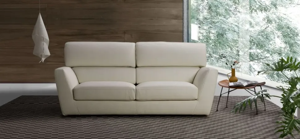 Divano moderno pelle Divano mod.logan rivestito in pelle fiore in promo-sconto del 35% di Excò con sconto del - 35%