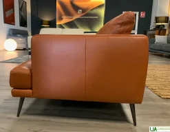 Divano moderno pelle Sophia  di Egoitaliano con sconto del - 30%