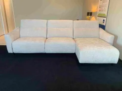 Divano Moderno Samuel con 4 posti a prezzo riservato