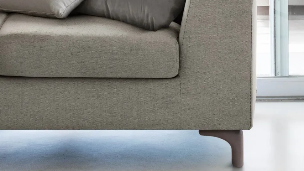 Divano moderno tessuto Duke di Doimo salotti con sconto del - 30%