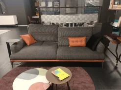 Divano moderno tessuto Feng di Egoitaliano con sconto del - 35%