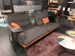 Divano moderno tessuto Feng di Egoitaliano con sconto del - 35%