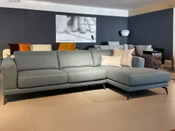 Divano moderno tessuto Lambert di Le comfort con sconto del - 40%