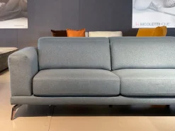 Divano moderno tessuto Lambert di Le comfort con sconto del - 40%