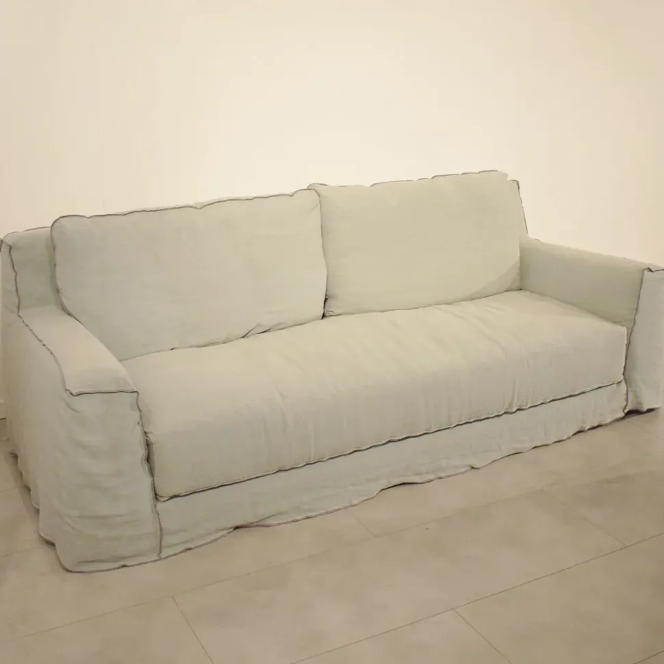 Divano moderno tessuto Loll di Gervasoni con sconto del - 35%