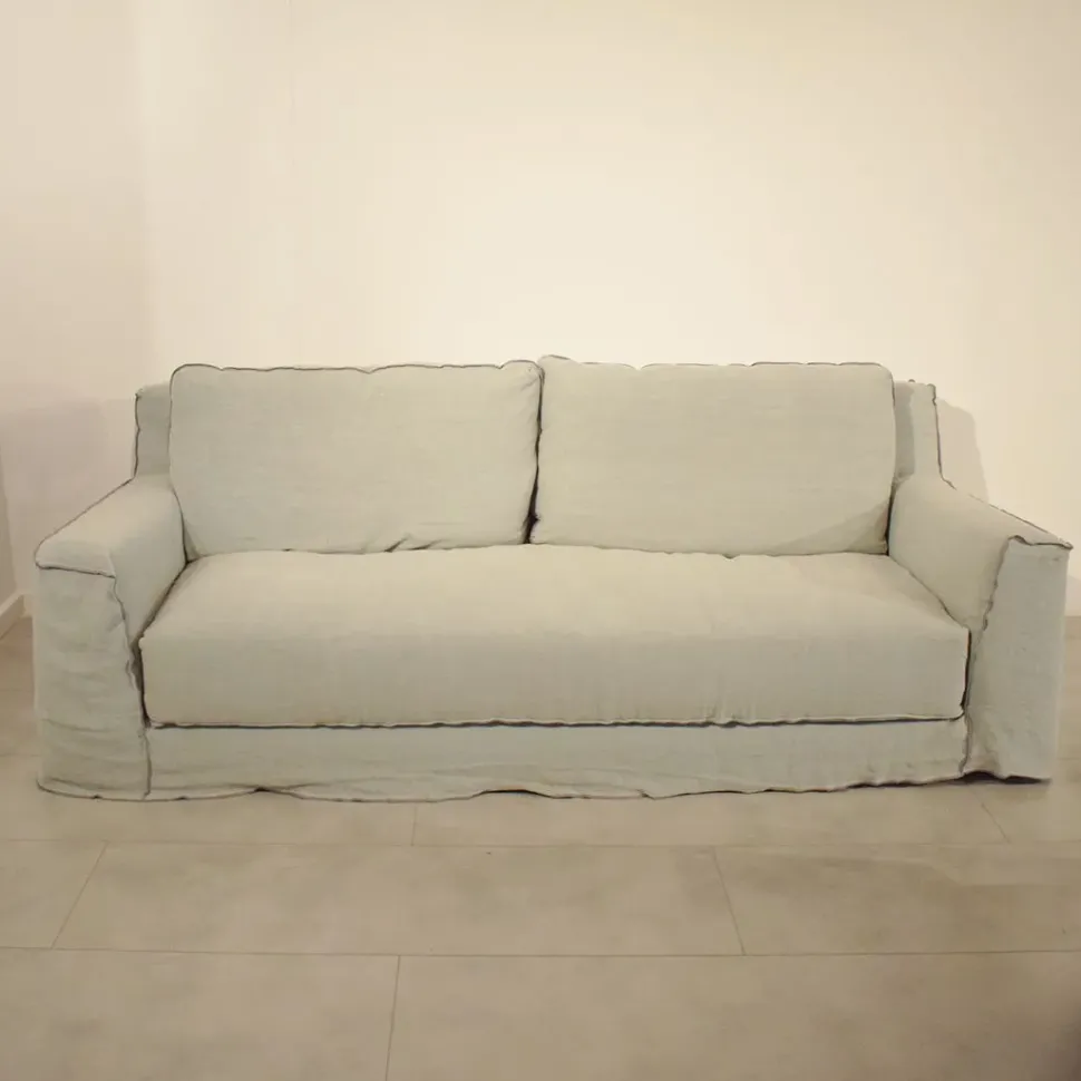 Divano moderno tessuto Loll di Gervasoni con sconto del - 35%