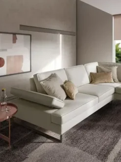 Divano moderno tessuto Luis di Le comfort con sconto del - 35%