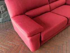 Divano moderno tessuto Tivoli di Artigianale con sconto del - 66%