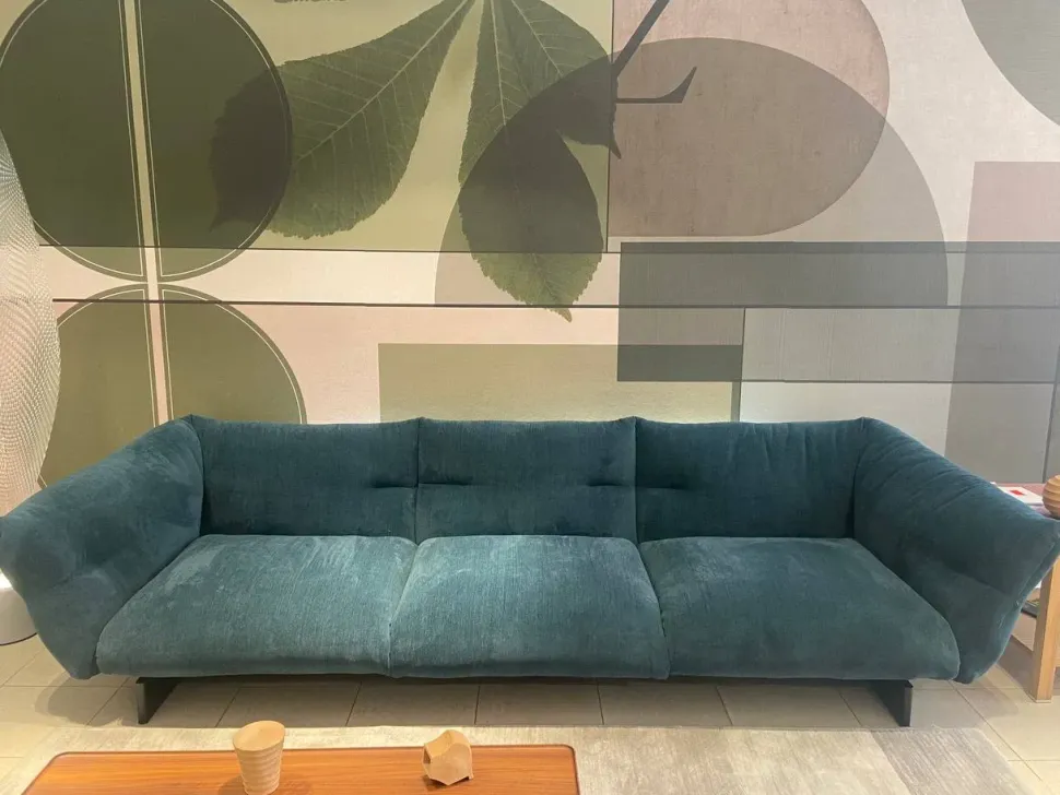 Divano Moncloud in stile Design Con schienale con forte sconto