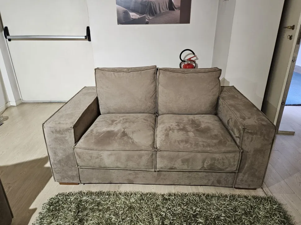 Divano Morbidone Artigianale in Tessuto a 550€