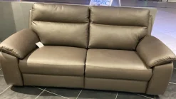 Divano New york di Nicoletti home in stile design a prezzo scontato