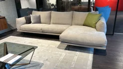 Divano Nicolas in Tessuto non sfoderabile di Calia scontato 39%