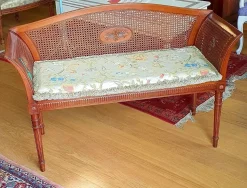 Divano Paglia vienna con cuscino in Tessuto Artigianale a prezzo ribassato