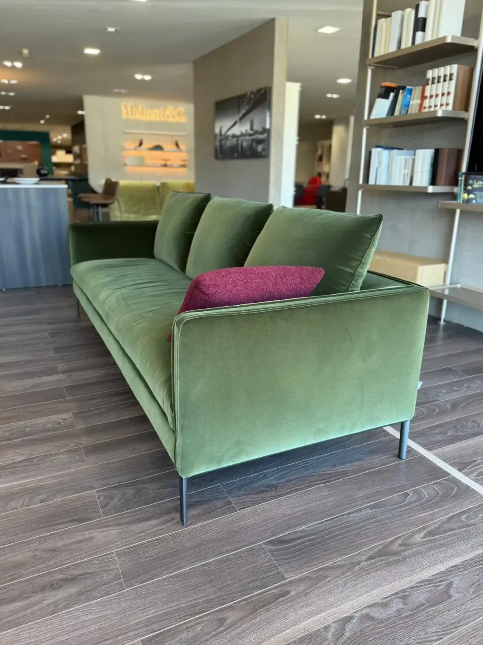 Divano Paul di Molteni & c in stile design a prezzo Outlet