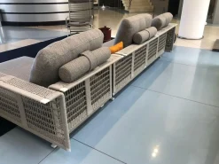 Divano per l'esterno Poltrona frau Solaria a prezzi outlet