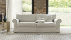 Divano Prince di Doimo Salotti: prezzo su richiesta. Design moderno, 3 posti, comfort assicurato.