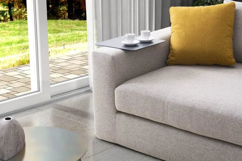 Divano relax in poliuretano. Collezione esclusiva, prezzo scontato.