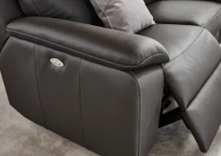 Divano relax New york 2023 Nicoletti home in OFFERTA - 48%