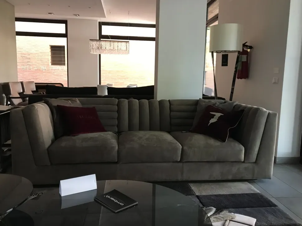 Divano Relief d3 in Pelle non sfoderabile di Fendi casa scontato 69%