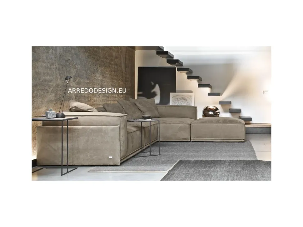 Divano Roland di Doimo salotti in stile design in Offerta Outlet