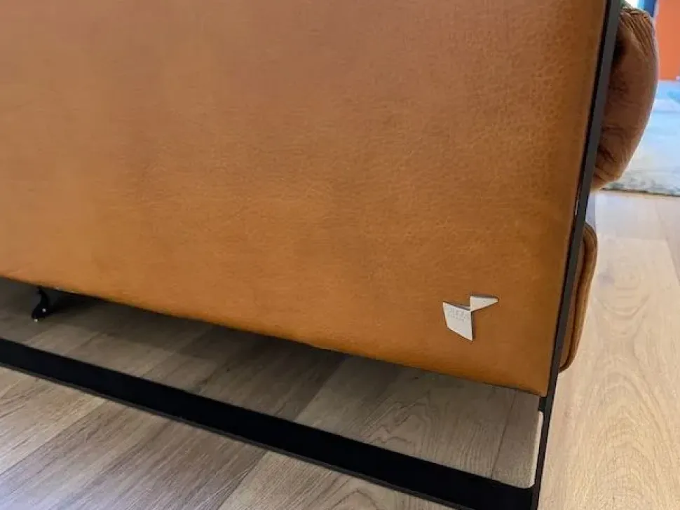 Divano Romeo di Calia in stile design in Offerta Outlet