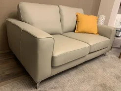 Divano Russel di Le comfort in stile moderno a prezzo scontato