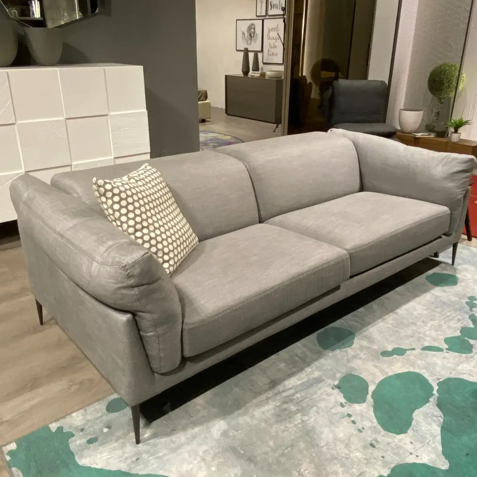 Divano tessuto in poliuretano Calia in Offerta Outlet