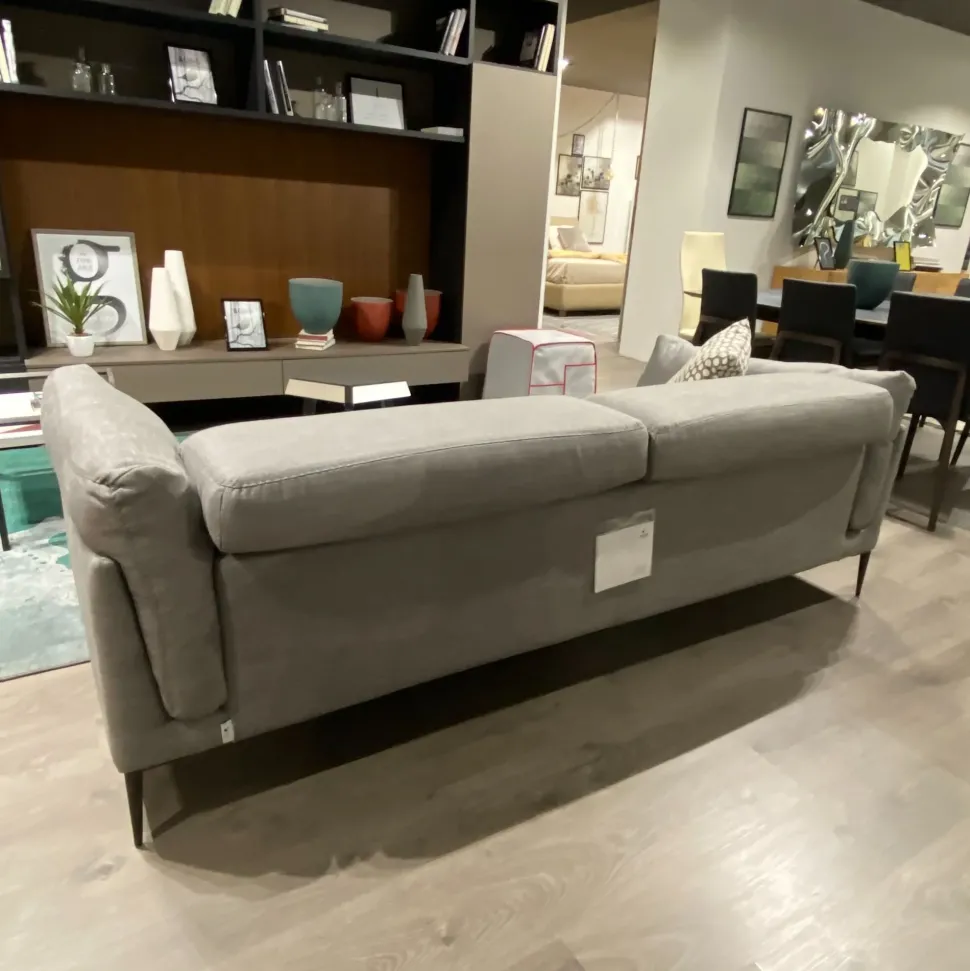Divano tessuto in poliuretano Calia in Offerta Outlet