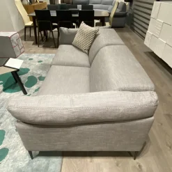 Divano tessuto in poliuretano Calia in Offerta Outlet