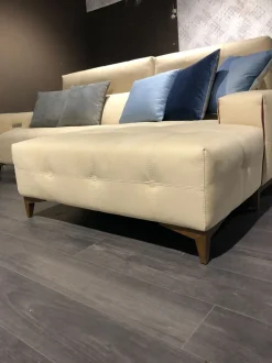 Divano Tiffany  in Microfibra non sfoderabile  di Egoitaliano scontato 60%