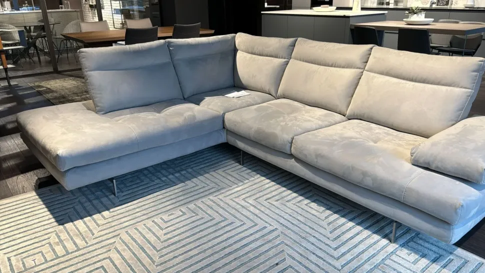 Divano Toby wing di Calia in stile design a prezzo Outlet