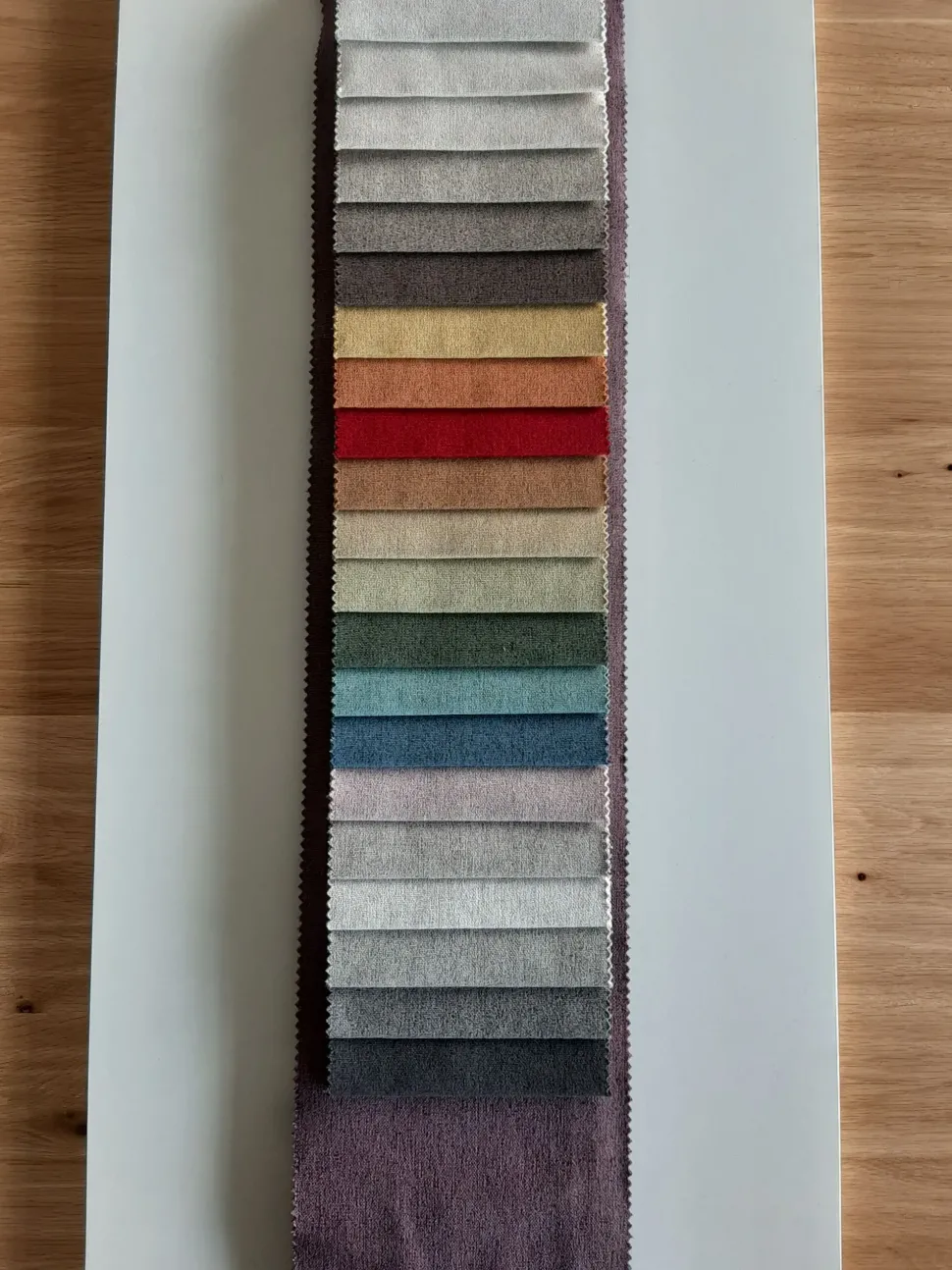 Divano Tosca in Tessuto Vis comoda a prezzo ribassato