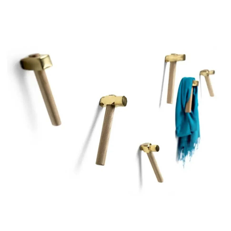 Eclettico appendiabiti Bastaaa Mogg a PREZZI OUTLET