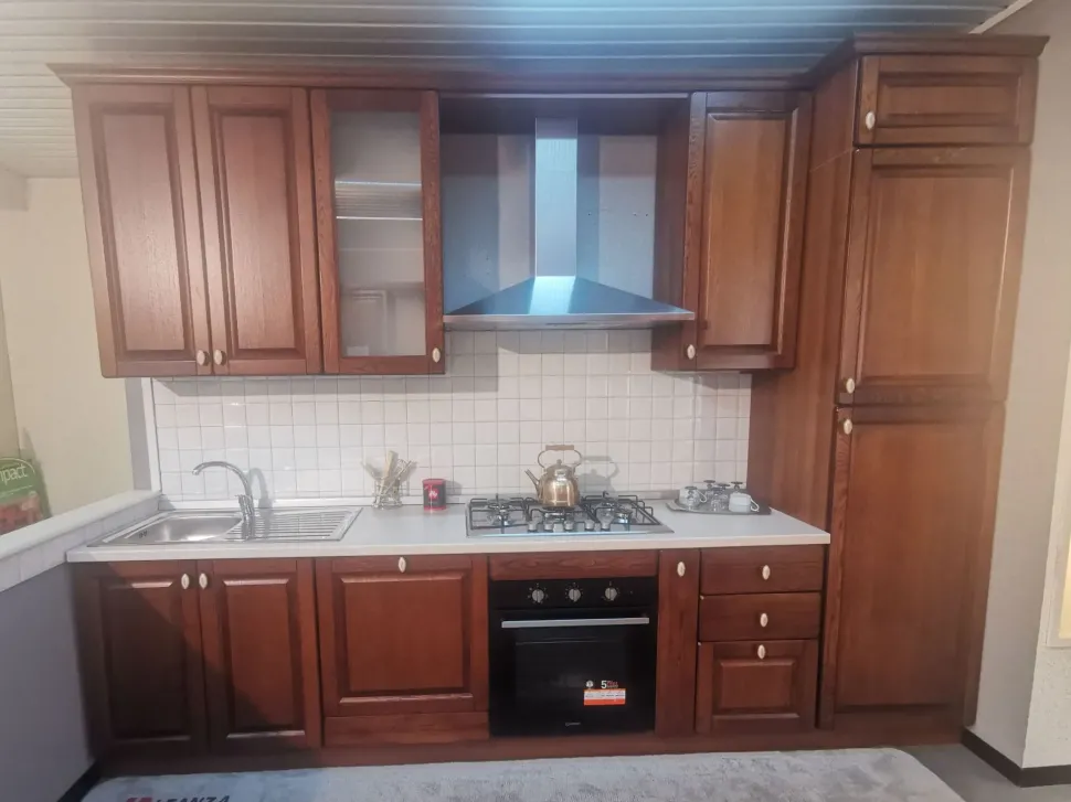 Ecommerce: Cucine in legno artigianale a -40%! Prezzi outlet sullo shop!