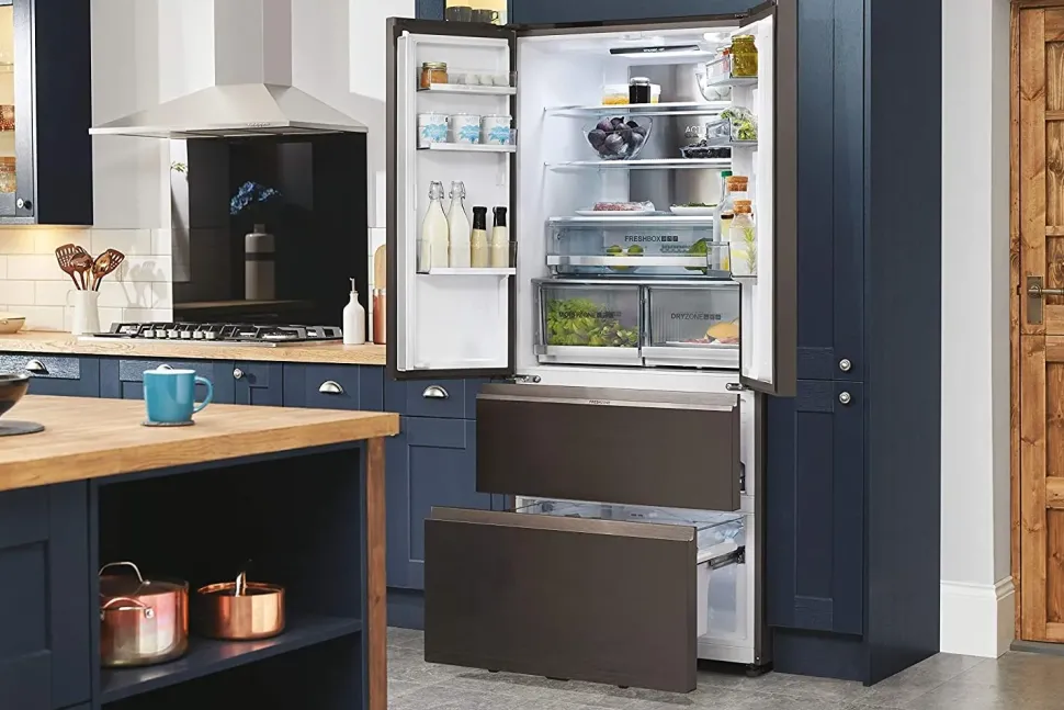 Frigorifero Combinato 70 metal glass hb18fgsaaa a marchio Haier scontato