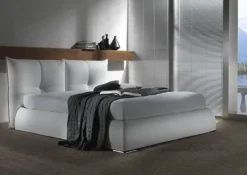 Goditi il comfort del letto imbottito Australia di Artigianale al 34% di sconto! Massimo benessere a un prezzo imbattibile.