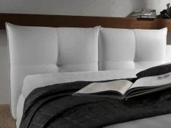 Goditi il comfort del letto imbottito Australia di Artigianale al 34% di sconto! Massimo benessere a un prezzo imbattibile.