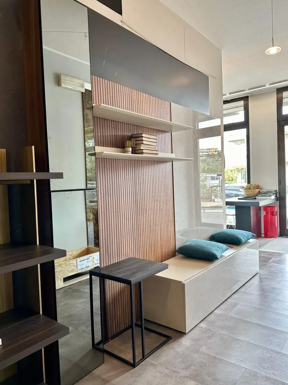 Ingresso moderno modello Horizon wall di Mobilgam a PREZZI OUTLET