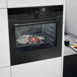 Innovativo forno Aeg Bsk 999330 t in Offerta Outlet