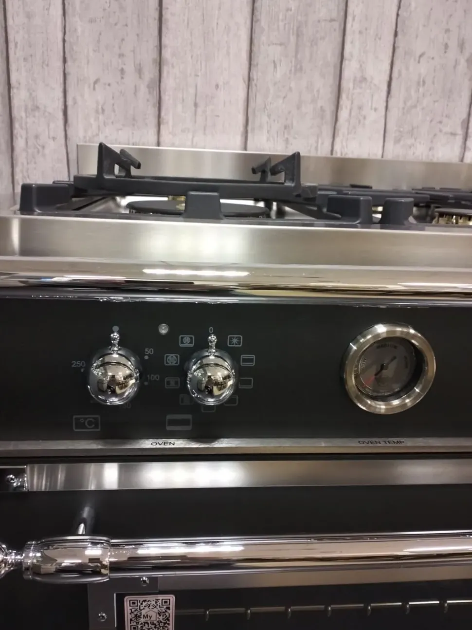 Innovativo forno Bertazzoni Her96l1enet in Offerta Outlet