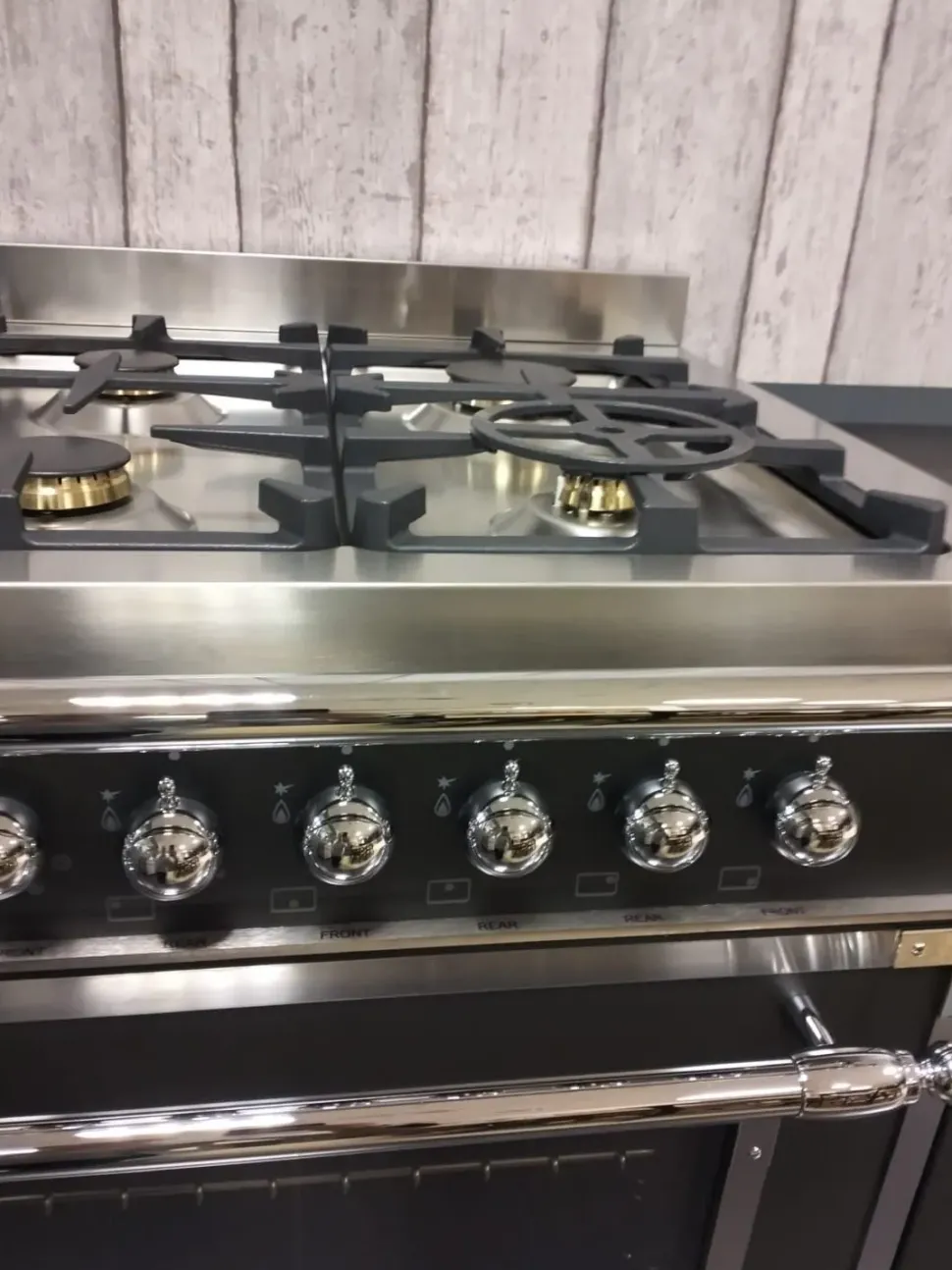 Innovativo forno Bertazzoni Her96l1enet in Offerta Outlet