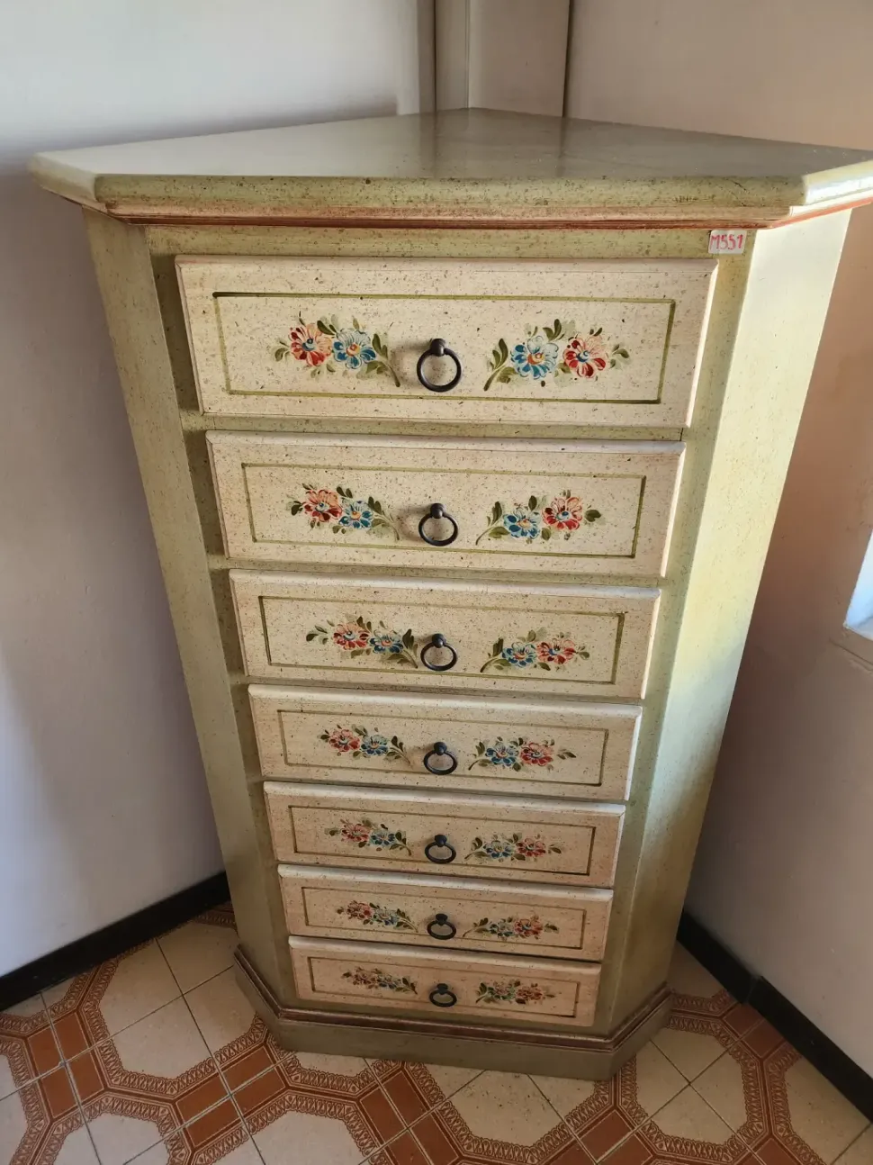 Inviaci la tua richiesta compilando il modulo e scopri il prezzo del mobile M551 cassettiera