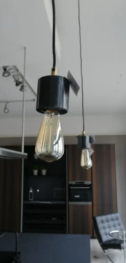 Lampada a sospensione Julia Lampada a sospensione in marmo Nero in offerta